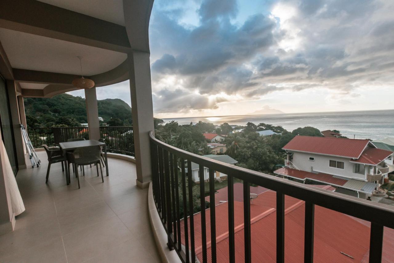 Villa Rousseau Victoria Εξωτερικό φωτογραφία