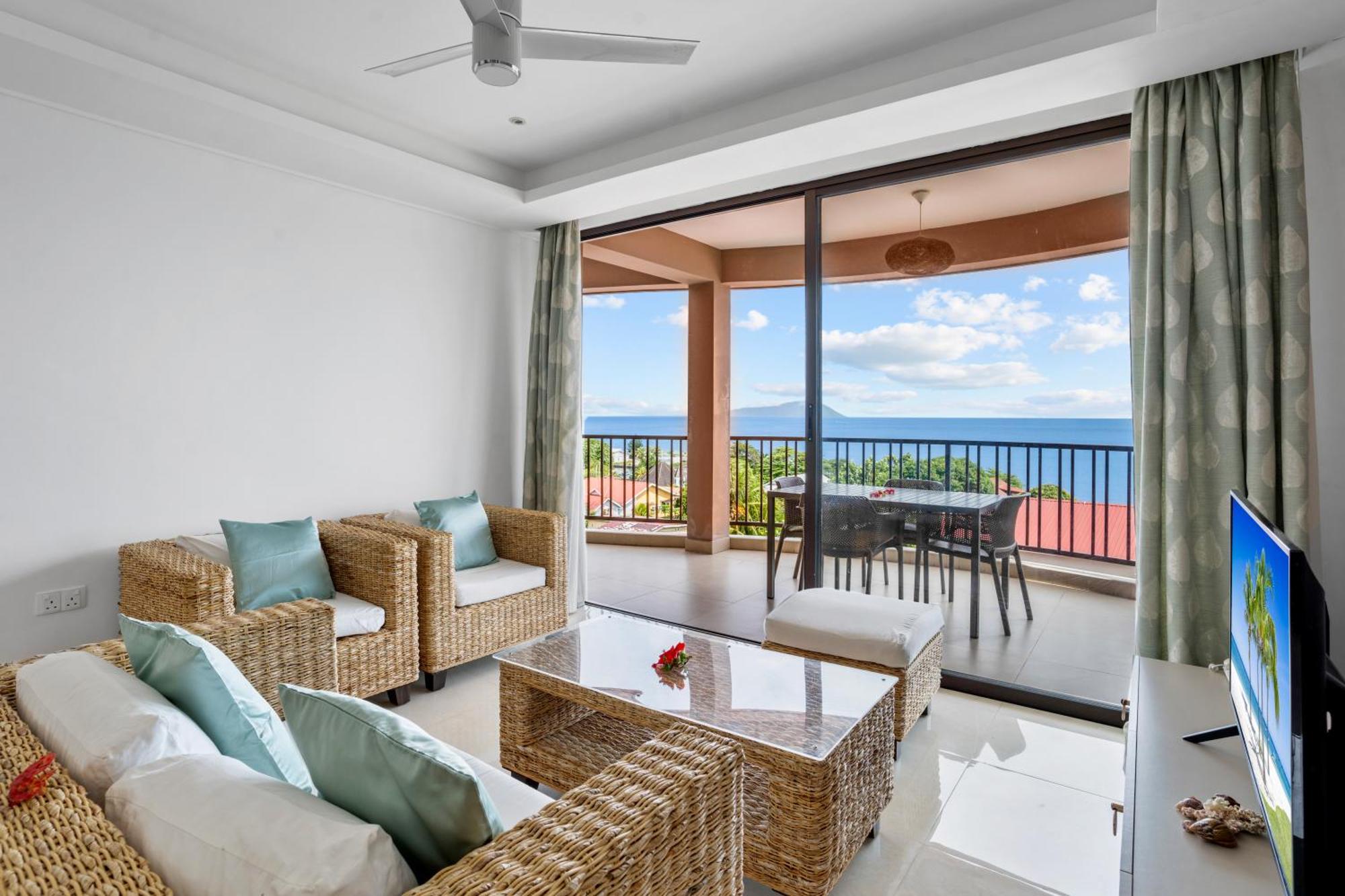Villa Rousseau Victoria Εξωτερικό φωτογραφία