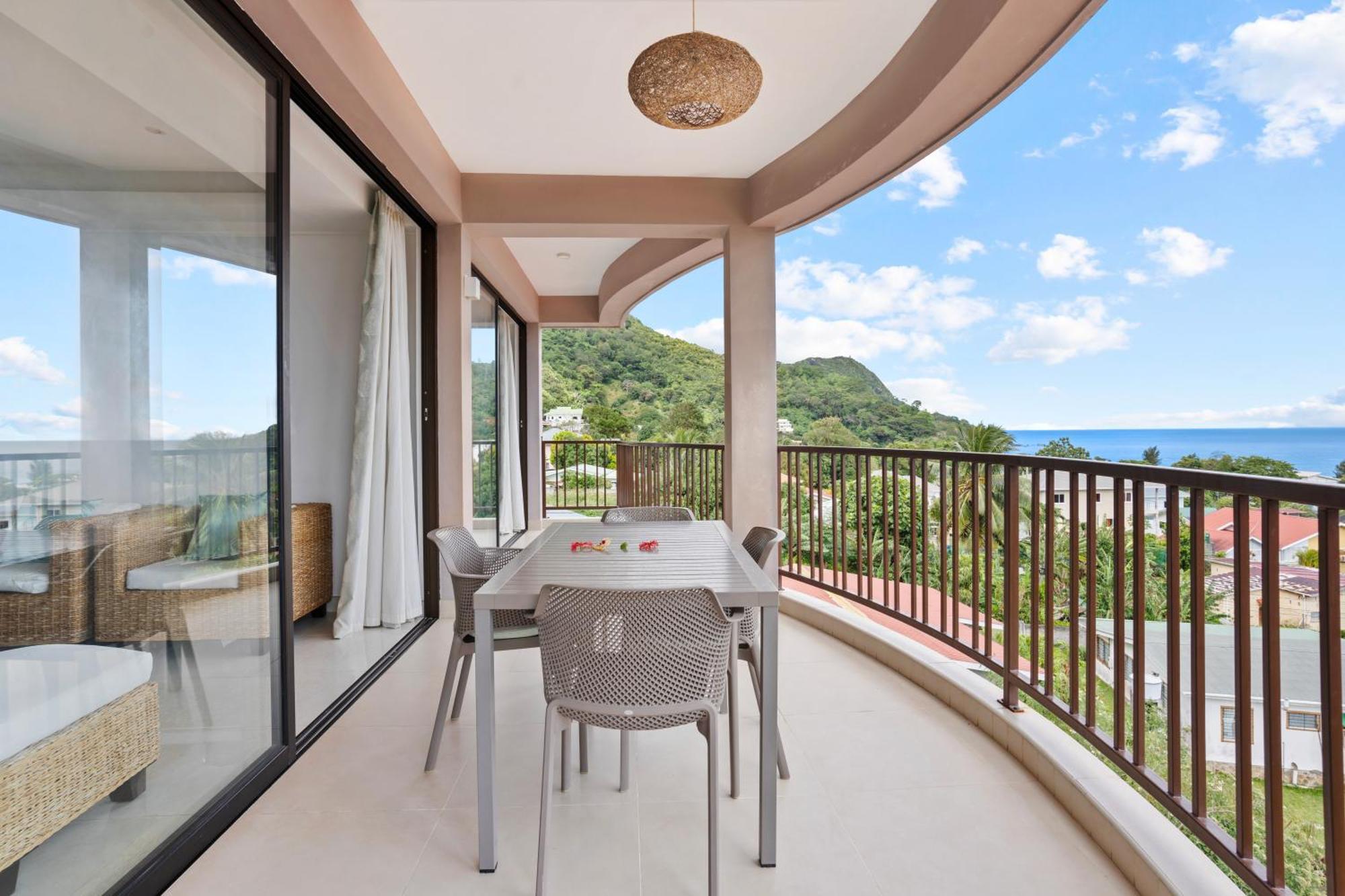 Villa Rousseau Victoria Εξωτερικό φωτογραφία
